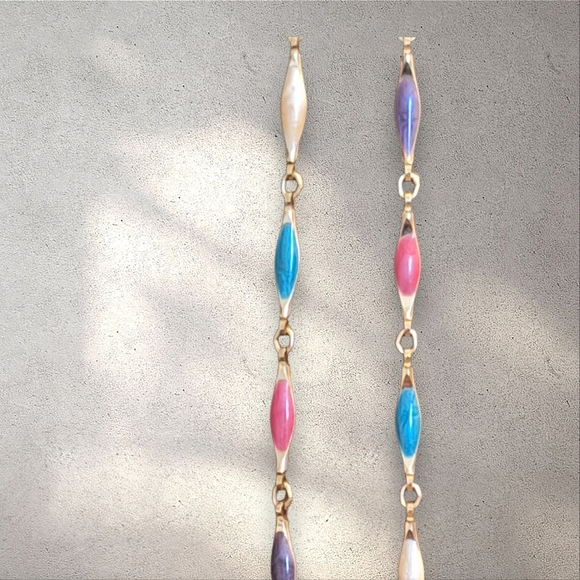 Vintage Colorful Beaded Necklace - Picture 5 of 6